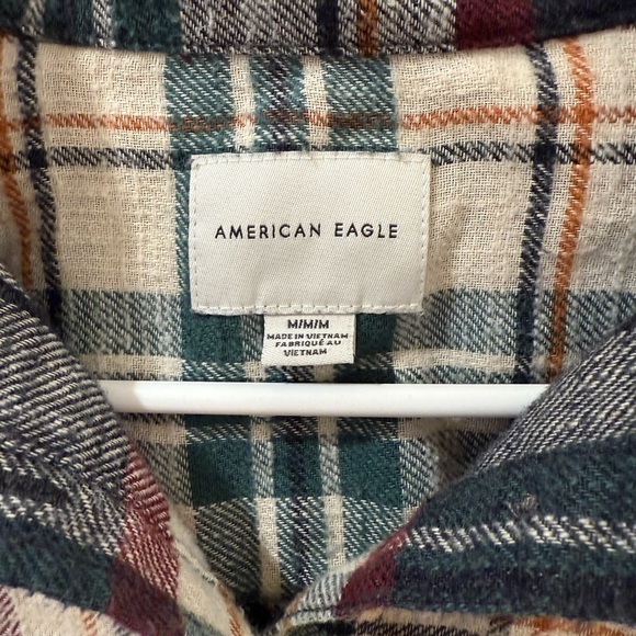 AE Cropped Flannel - Picture 2 of 7